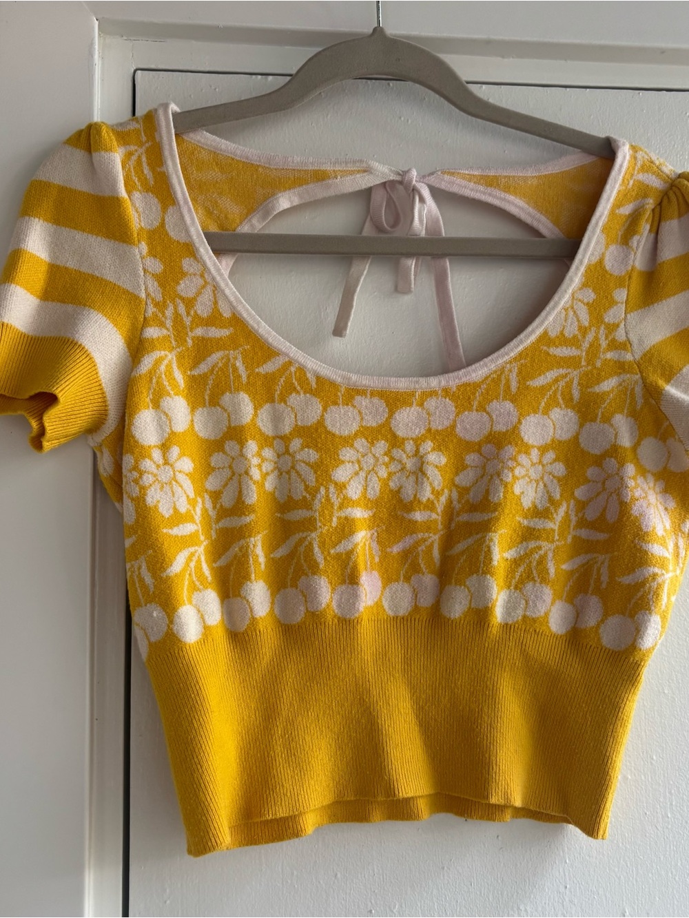 Anthropologie Yellow and White Floral Jacquard Scoop-Neck Crop Top